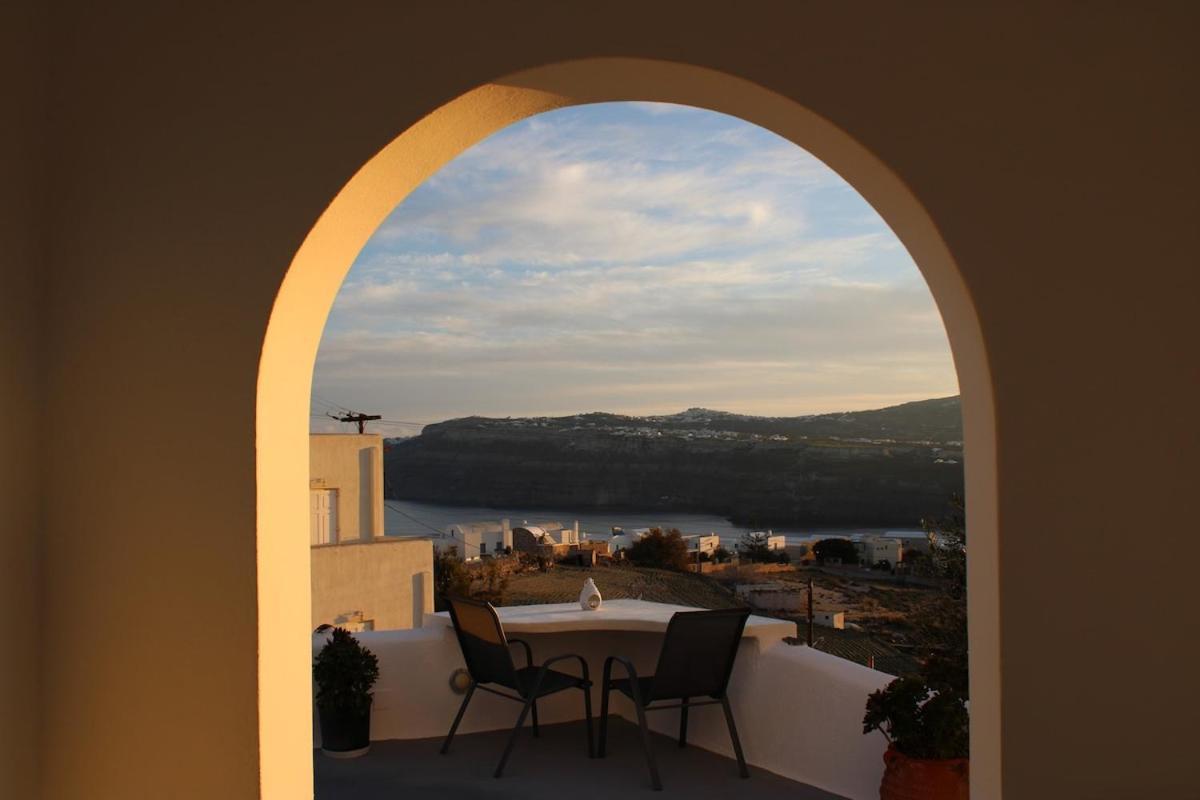 Villa Solasta #2 With Jacuzzi In Santorini อาโกรตีรี ภายนอก รูปภาพ